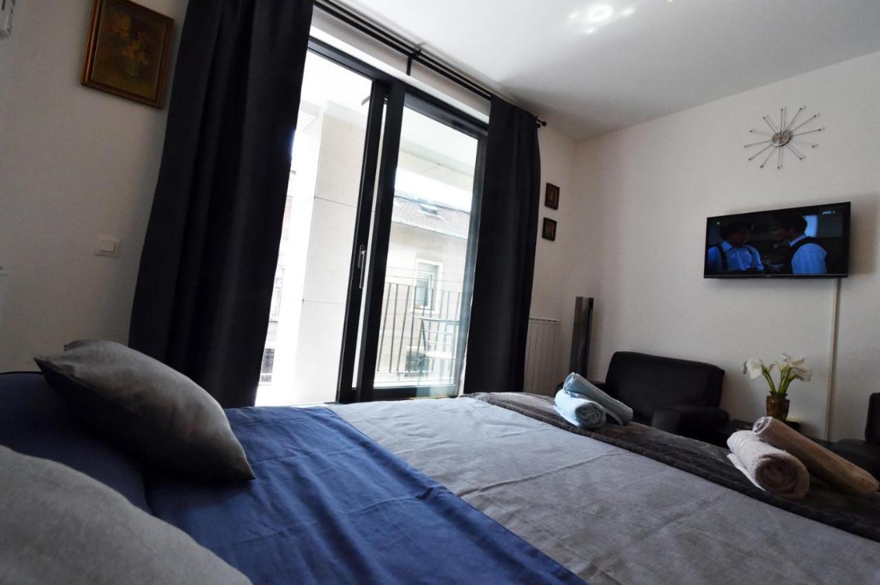 Tayson Square Dorcol New Location Free Garage Daire Belgrad Dış mekan fotoğraf