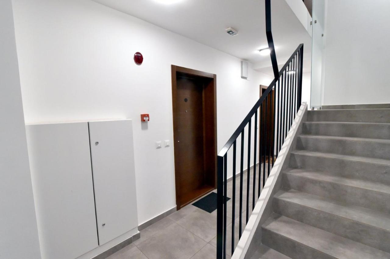 Tayson Square Dorcol New Location Free Garage Daire Belgrad Dış mekan fotoğraf