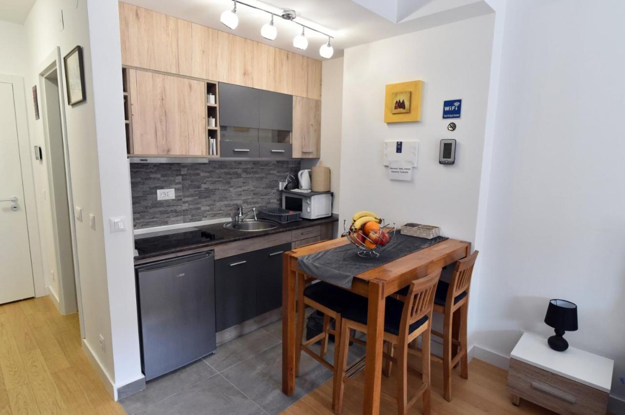 Tayson Square Dorcol New Location Free Garage Daire Belgrad Dış mekan fotoğraf